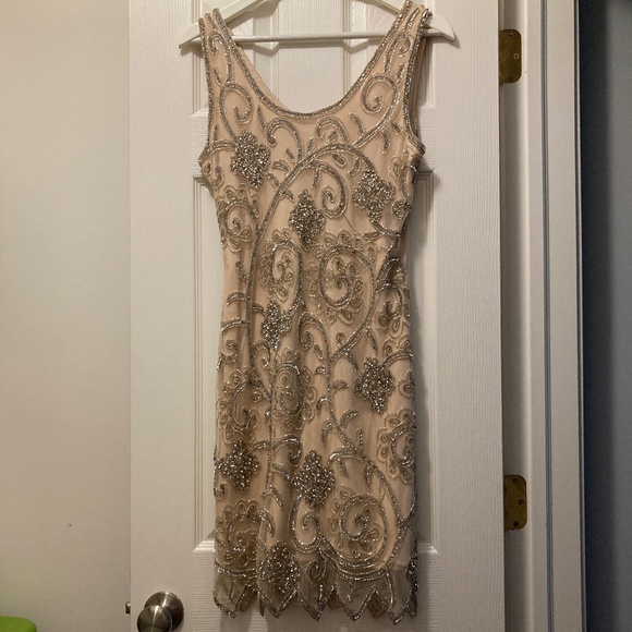 Dress to Impress in Sequins - Picture 1 of 4
